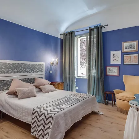 Femasuites Гостевой дом 4*